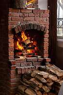 April Story Apart Hotel