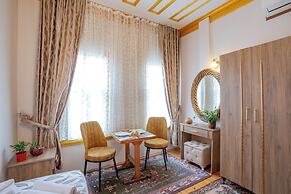 April Story Apart Hotel