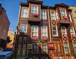 April Story Apart Hotel