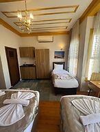 April Story Apart Hotel