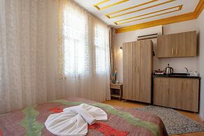 April Story Apart Hotel