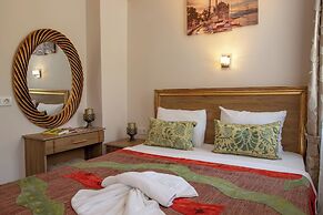 April Story Apart Hotel