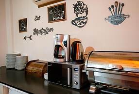 April Story Apart Hotel