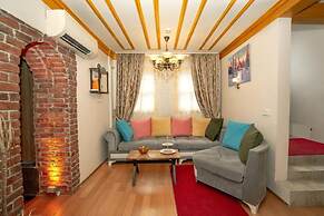 April Story Apart Hotel