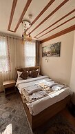 April Story Apart Hotel