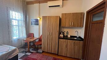 April Story Apart Hotel