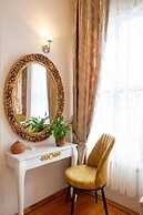 April Story Apart Hotel