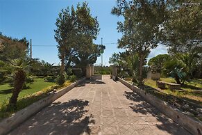 2317 Villa Rose by Barbarhouse