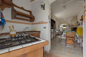 2335 Villetta Ada by Barbarhouse