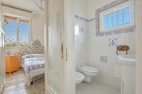 2335 Villetta Ada by Barbarhouse