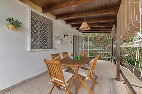 2335 Villetta Ada by Barbarhouse