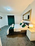 Beautiful 2bed House Near Pinderfield Hospital