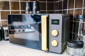 Beautiful 2bed House Near Pinderfield Hospital