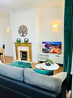 Beautiful 2bed House Near Pinderfield Hospital