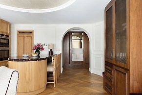 HIGHSTAY - Luxury Serviced Apartments - Place des Victoires