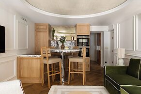 HIGHSTAY - Luxury Serviced Apartments - Place des Victoires