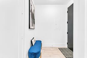 ModernHaus Autograph Collection