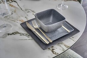 ModernHaus Autograph Collection