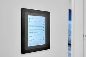 ModernHaus Autograph Collection