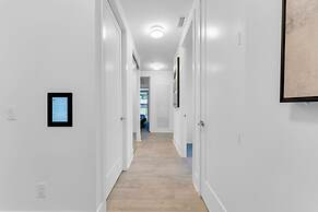 ModernHaus Autograph Collection