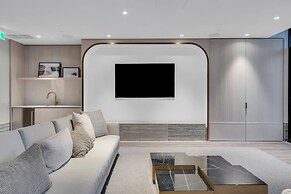 ModernHaus Autograph Collection