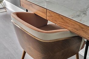 ModernHaus Autograph Collection