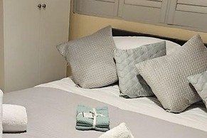 Cockfosters - Apartment - Sleeps 3 - Near Underground