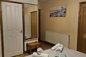 Cockfosters - Apartment - Sleeps 3 - Near Underground