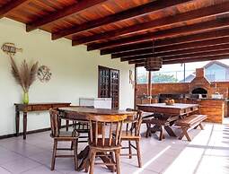 Bela Casa-Churrasq e Pisci Privada-SH064