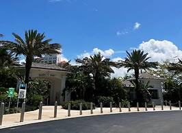 Luxury apartment on the beach nassau