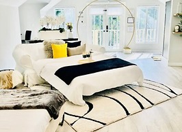 Luxury apartment on the beach nassau