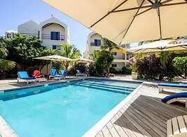 Belize Beachfront Apartment