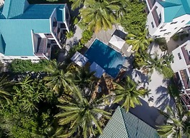 Belize Beachfront Apartment