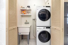 Sunset at ArecaHomes~ Beach Access~ Pool & Water Park