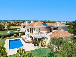 Villa Monte Rei Golf