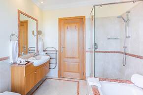 Villa Monte Rei Golf