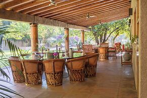 Zapote House