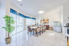 StayAU 6BR Deluxe Lakeview Point Cook