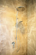 StayAU 6BR Deluxe Lakeview Point Cook