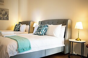 StayAU 6BR Deluxe Lakeview Point Cook