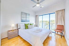 StayAU 6BR Deluxe Lakeview Point Cook