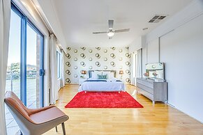 StayAU 6BR Deluxe Lakeview Point Cook