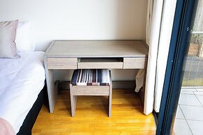 StayAU 6BR Deluxe Lakeview Point Cook