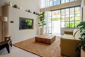 Surf Loft 1 by Alfred in Bali