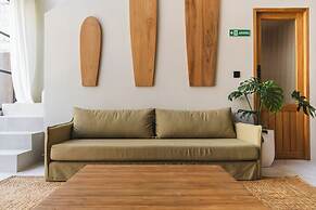 Surf Loft 1 by Alfred in Bali