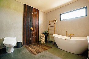 Kari Senja Luxury Villa