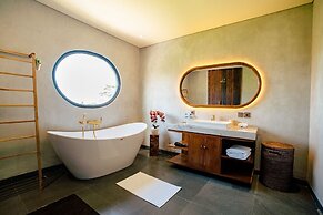 Kari Senja Luxury Villa