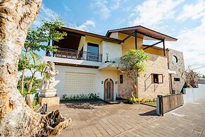 Kari Senja Luxury Villa