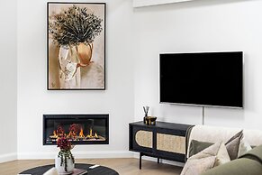 The Henrietta Apartments by Urban Rest