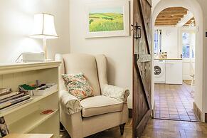 Honeypot Cottage-Lovely Bolthole in Stow